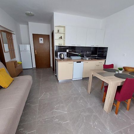 Apartments Nenad & Marija Pag Town Luaran gambar