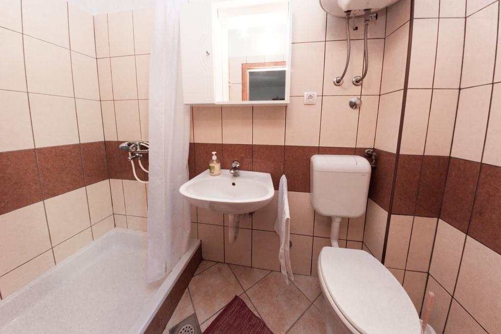 Apartments Nenad & Marija Pag Town Luaran gambar